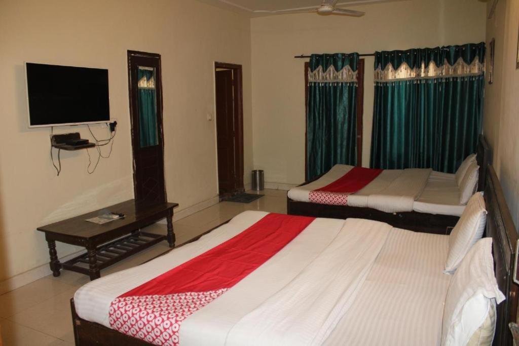 Hotel New Apple Rose Chandigarh Near Railway Station Dariya Uco Bank Ke Pass Exteriér fotografie